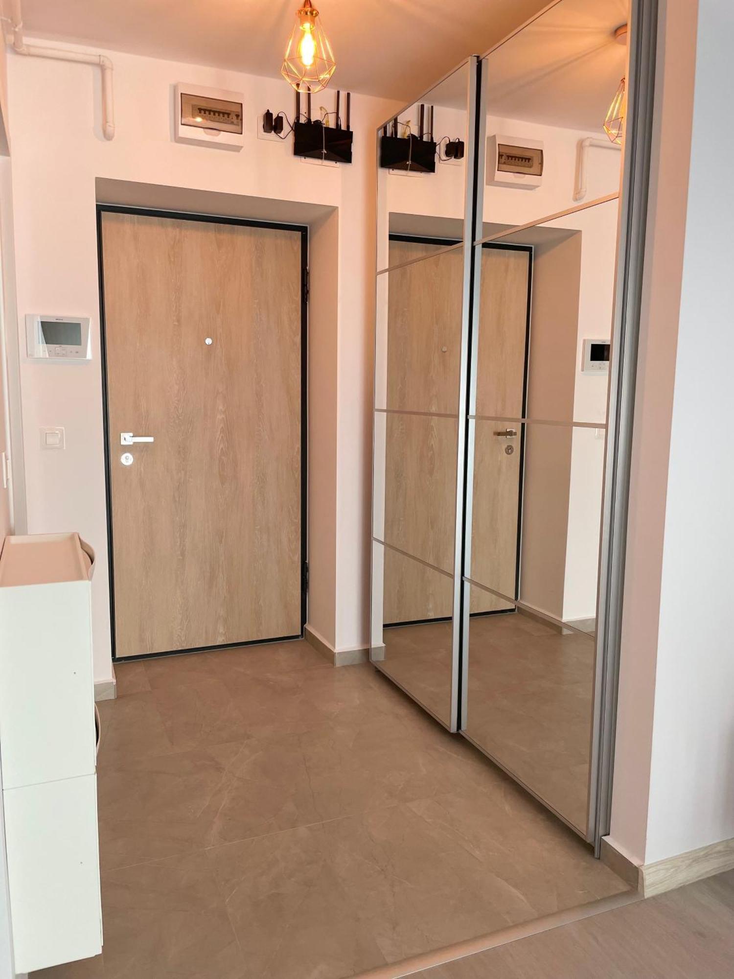 Ferienwohnung Metropolis Elegance Bukarest Exterior foto